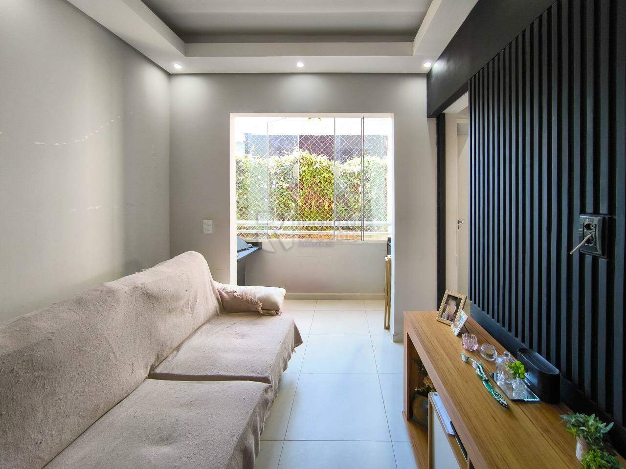 Apartamento à venda no bairro Vila Queiroz: SALA DE ESTAR