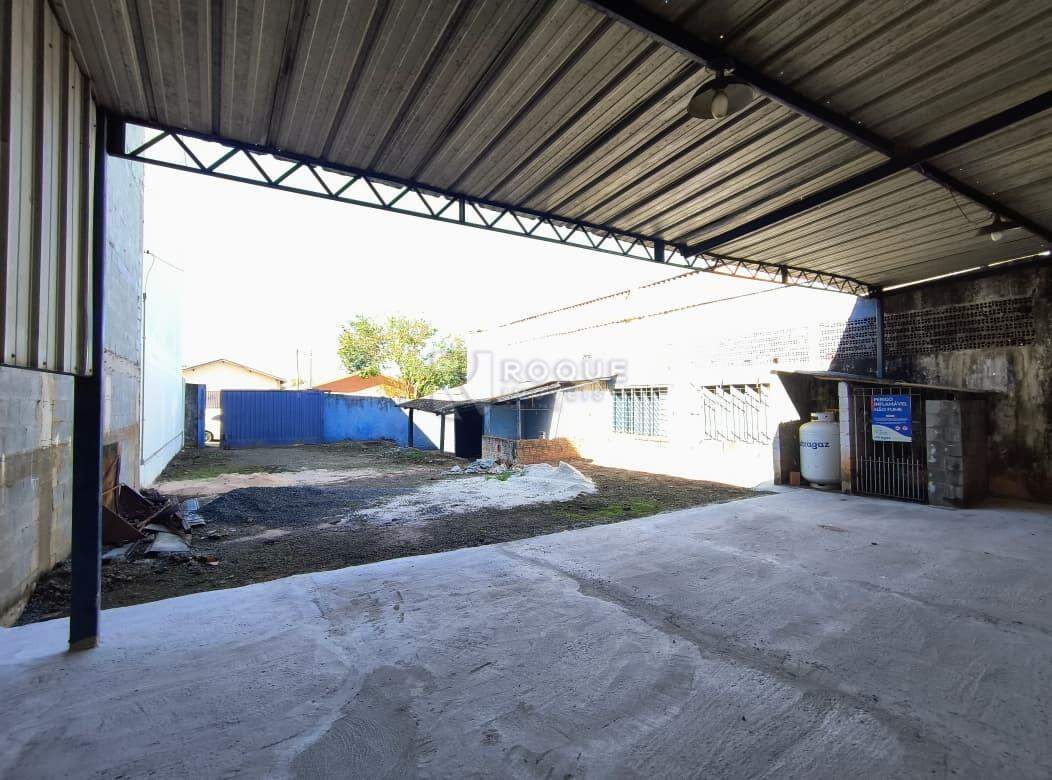 Barracão/Galpão para aluguel no bairro Vila Nova: Fundos