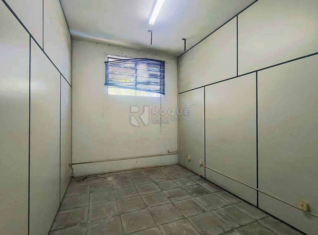 Barracão/Galpão para aluguel no bairro Vila Nova: Sala 01