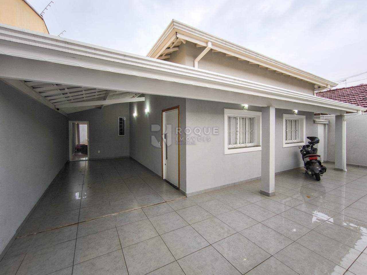Casa Residencial à venda no bairro Vila Cristovam: FRENTE