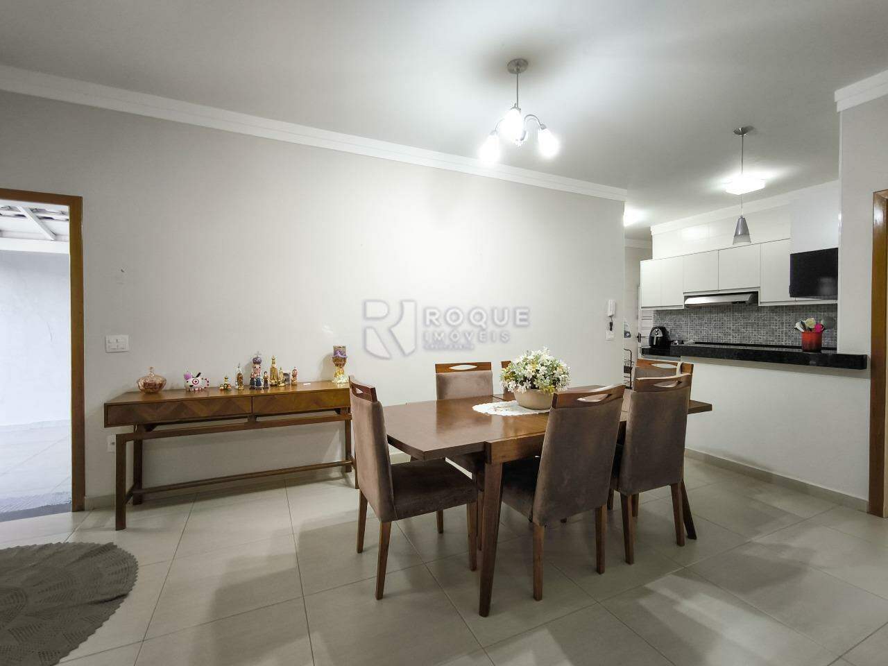 Casa Residencial à venda no bairro Vila Cristovam: SALA DE JANTAR