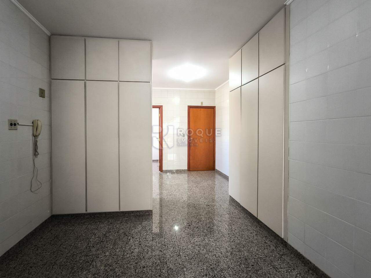Apartamento à venda no bairro Centro: COZINHA