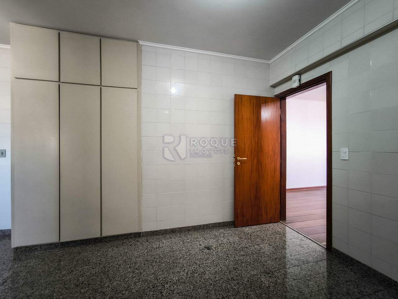 Apartamento à venda no bairro Centro: COZINHA