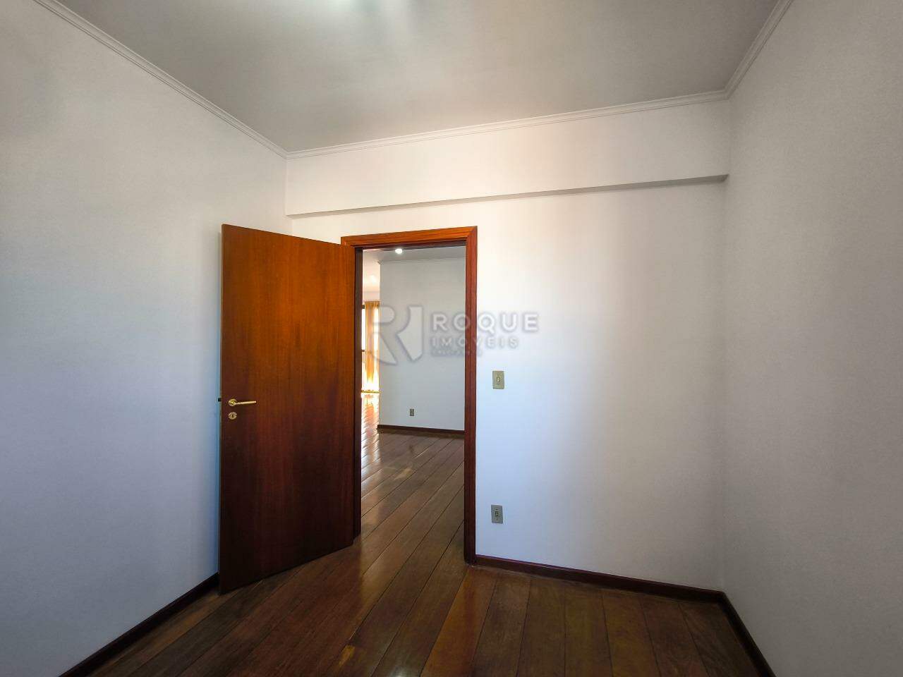 Apartamento à venda no bairro Centro: ESCRITÓRIO