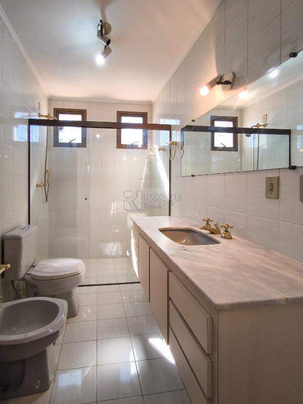 Apartamento à venda no bairro Centro: WC SUÍTE