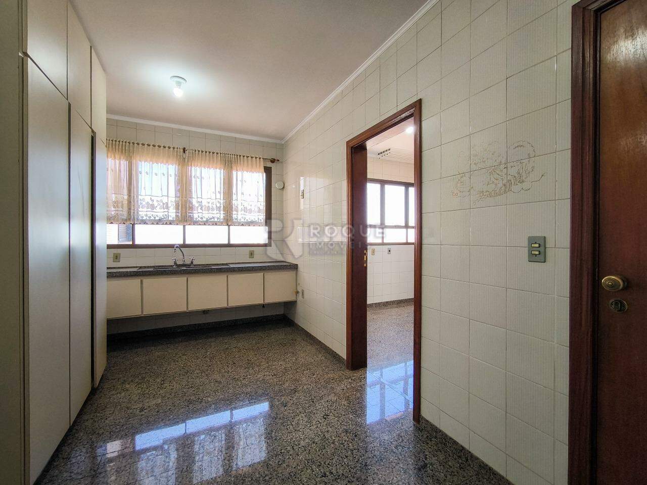 Apartamento à venda no bairro Centro: COZINHA