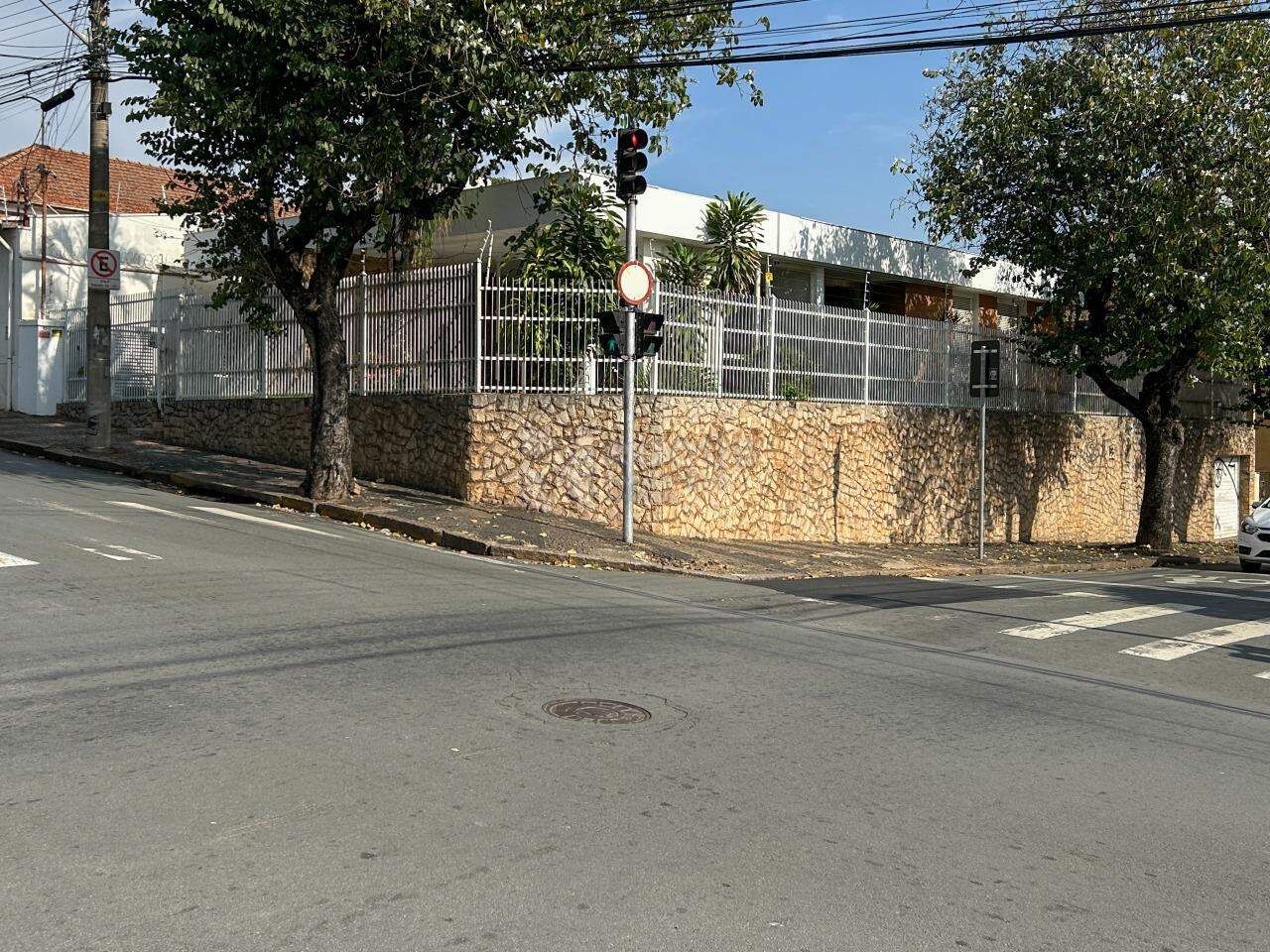 Casa Comercial para aluguel no bairro Centro: Fachada