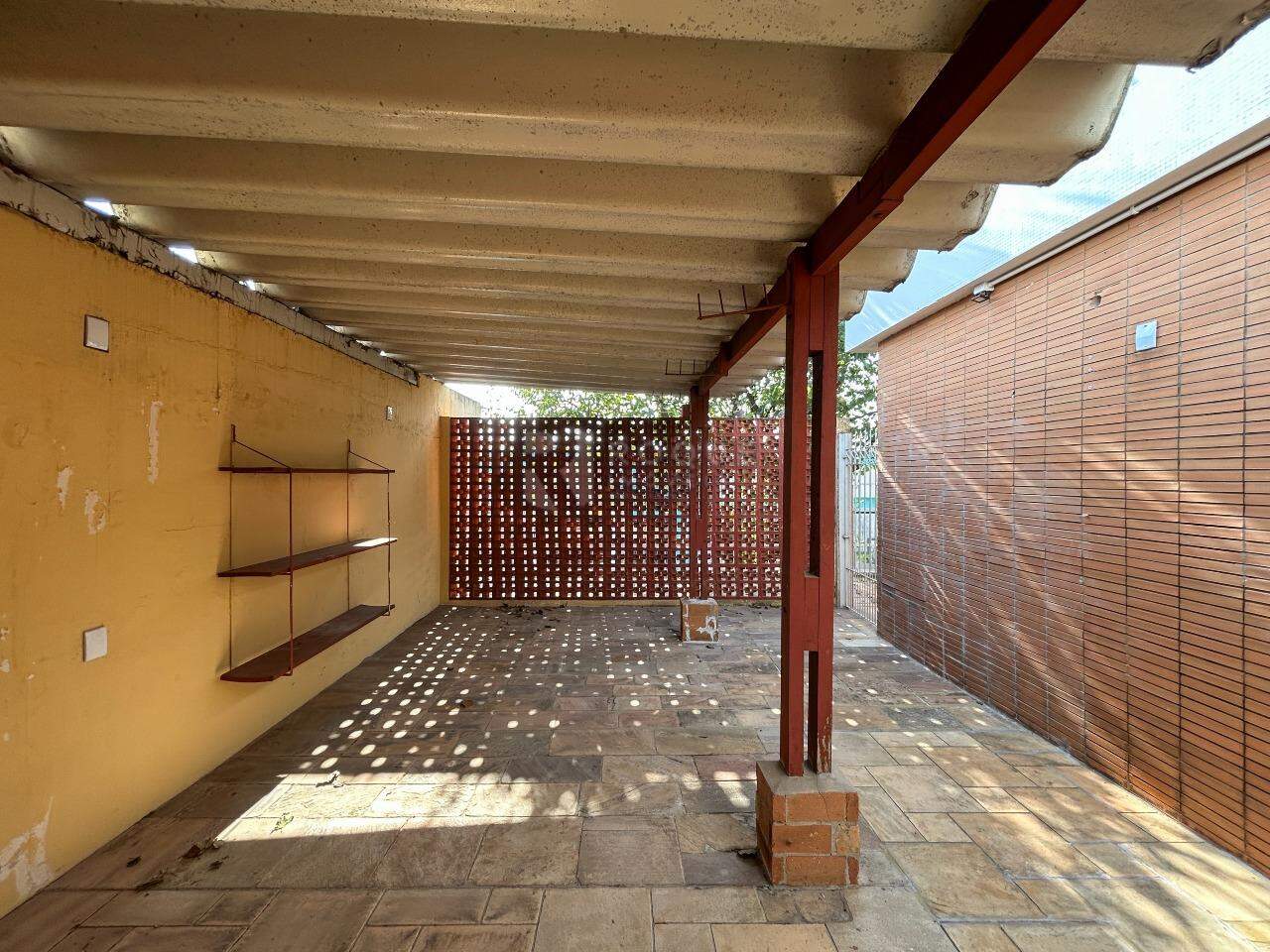Casa Comercial para aluguel no bairro Centro: Rancho fundo