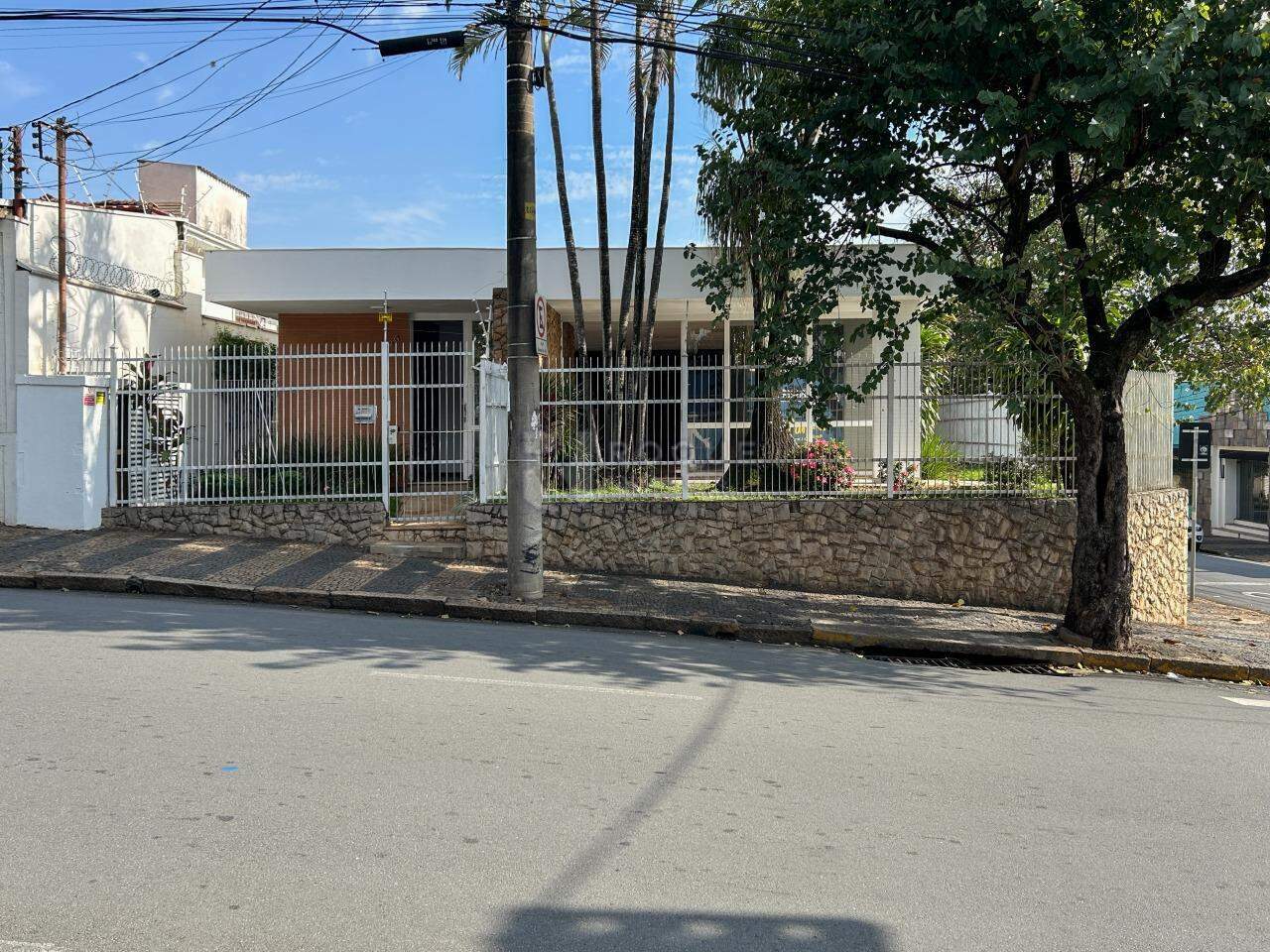 Casa Comercial para aluguel no bairro Centro: Fachada 