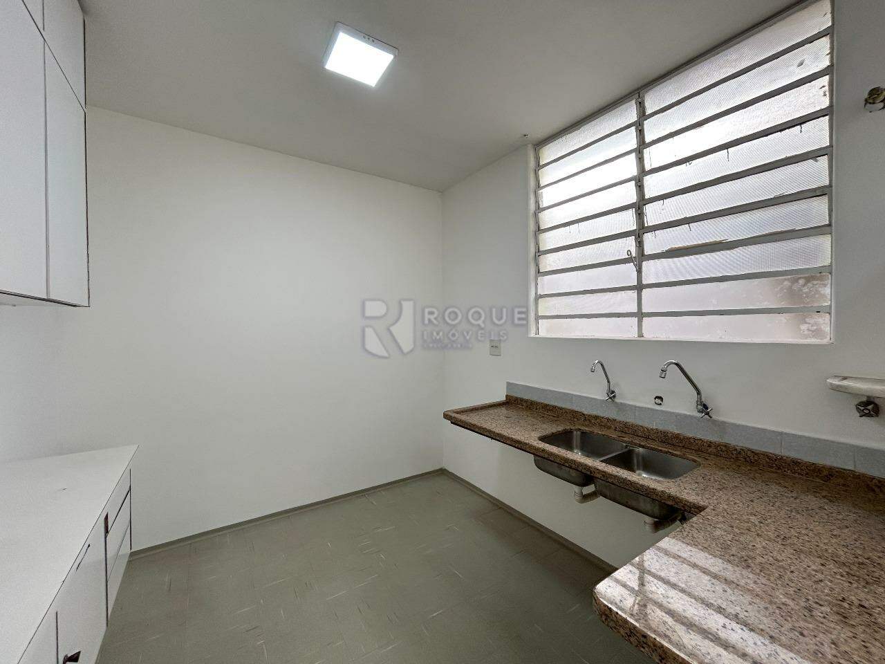 Casa Comercial para aluguel no bairro Centro: Cozinha