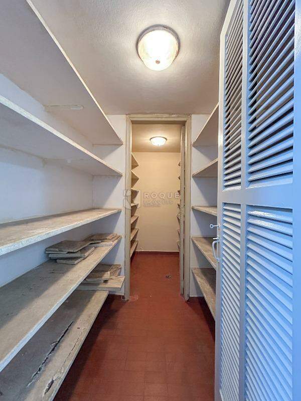 Casa Comercial para aluguel no bairro Centro: Despensa