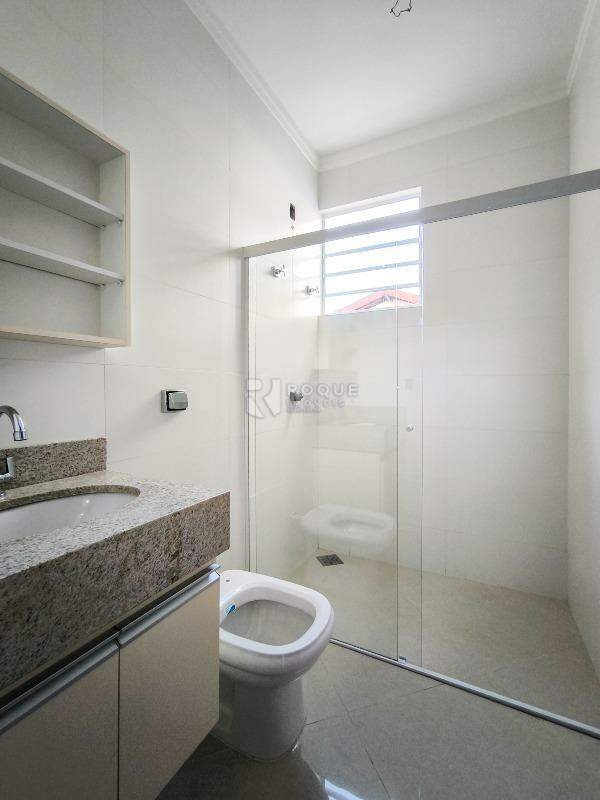 Casa Residencial à venda no bairro Jardim Residencial Graminha II: BANHEIRO SOCIAL