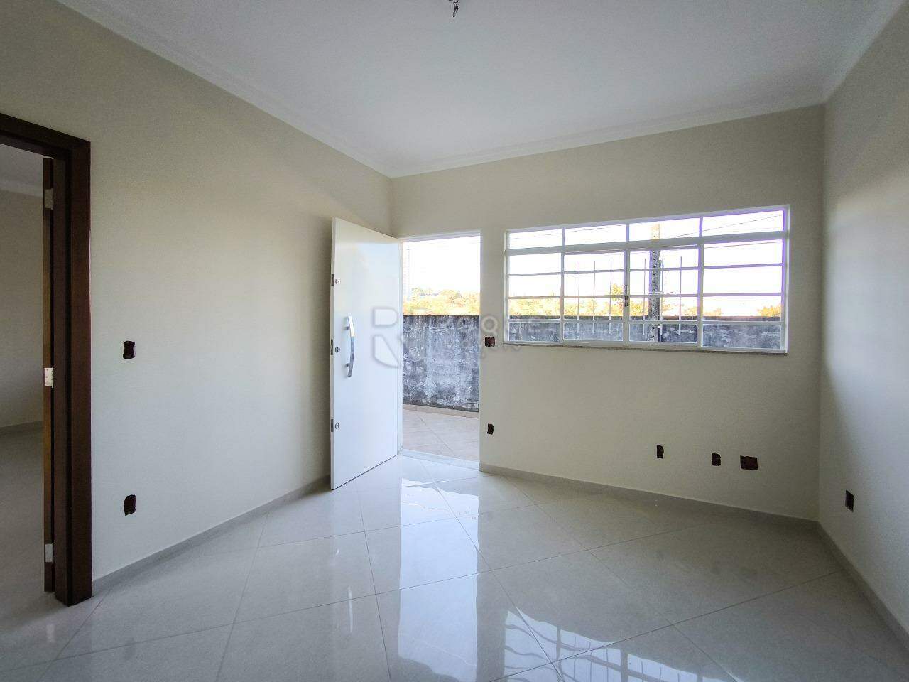 Casa Residencial à venda no bairro Jardim Residencial Graminha II: SALA DE ESTAR