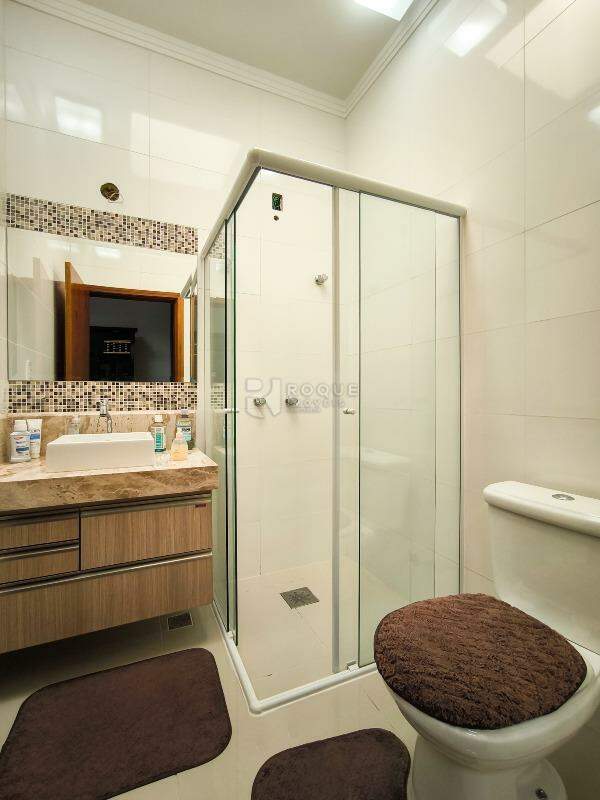 Casa em condomínio à venda no bairro Parque Residencial Roland: WC SUÍTE 2