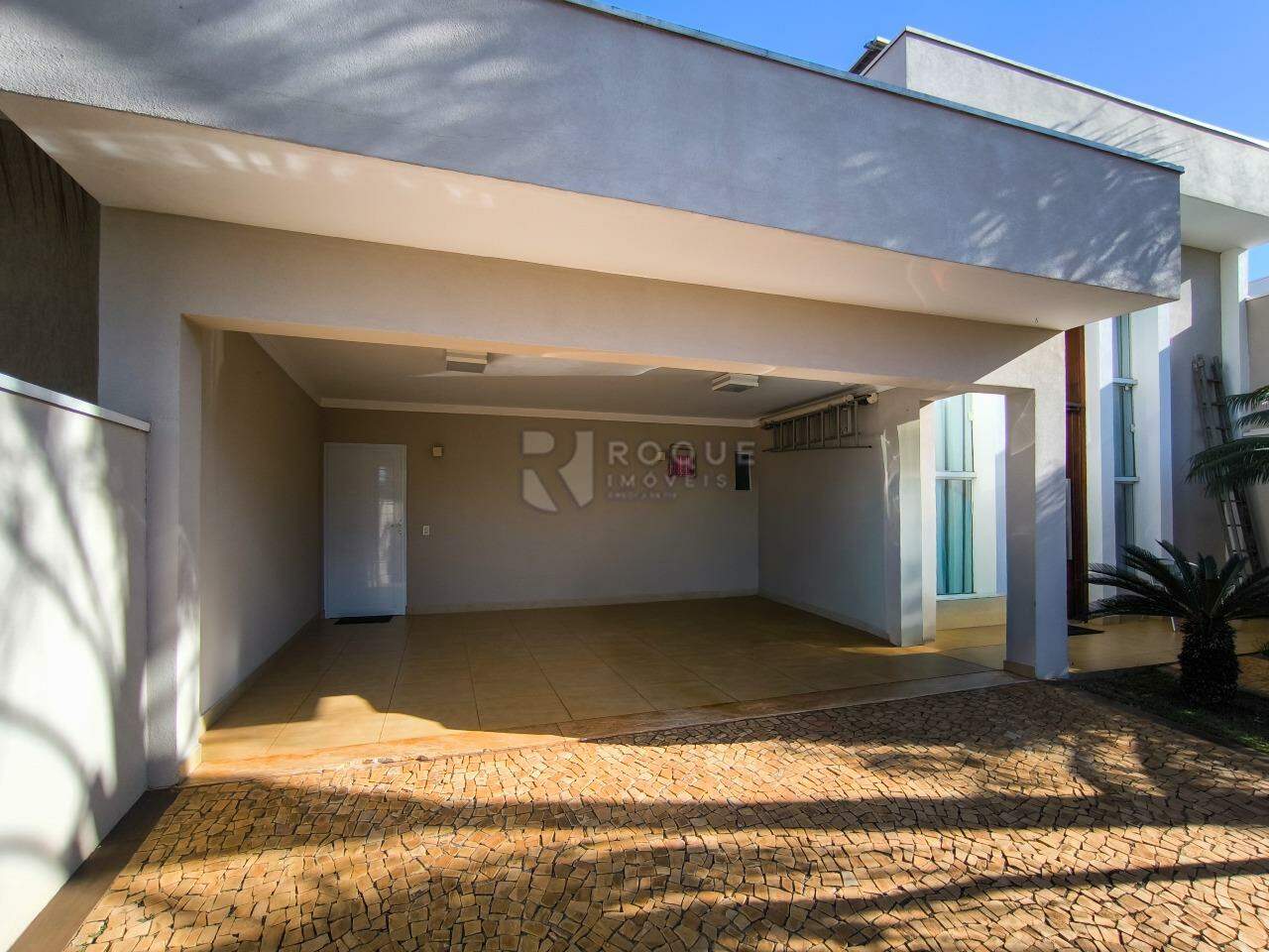 Casa em condomínio à venda no bairro Parque Residencial Roland: GARAGEM