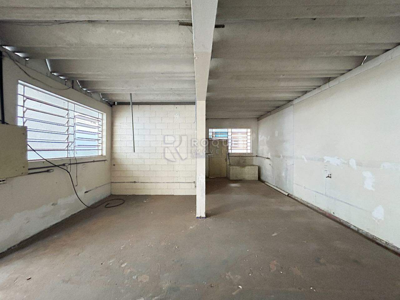 Barracão/Galpão para aluguel no bairro Vila Cidade Jardim: Sala subsolo