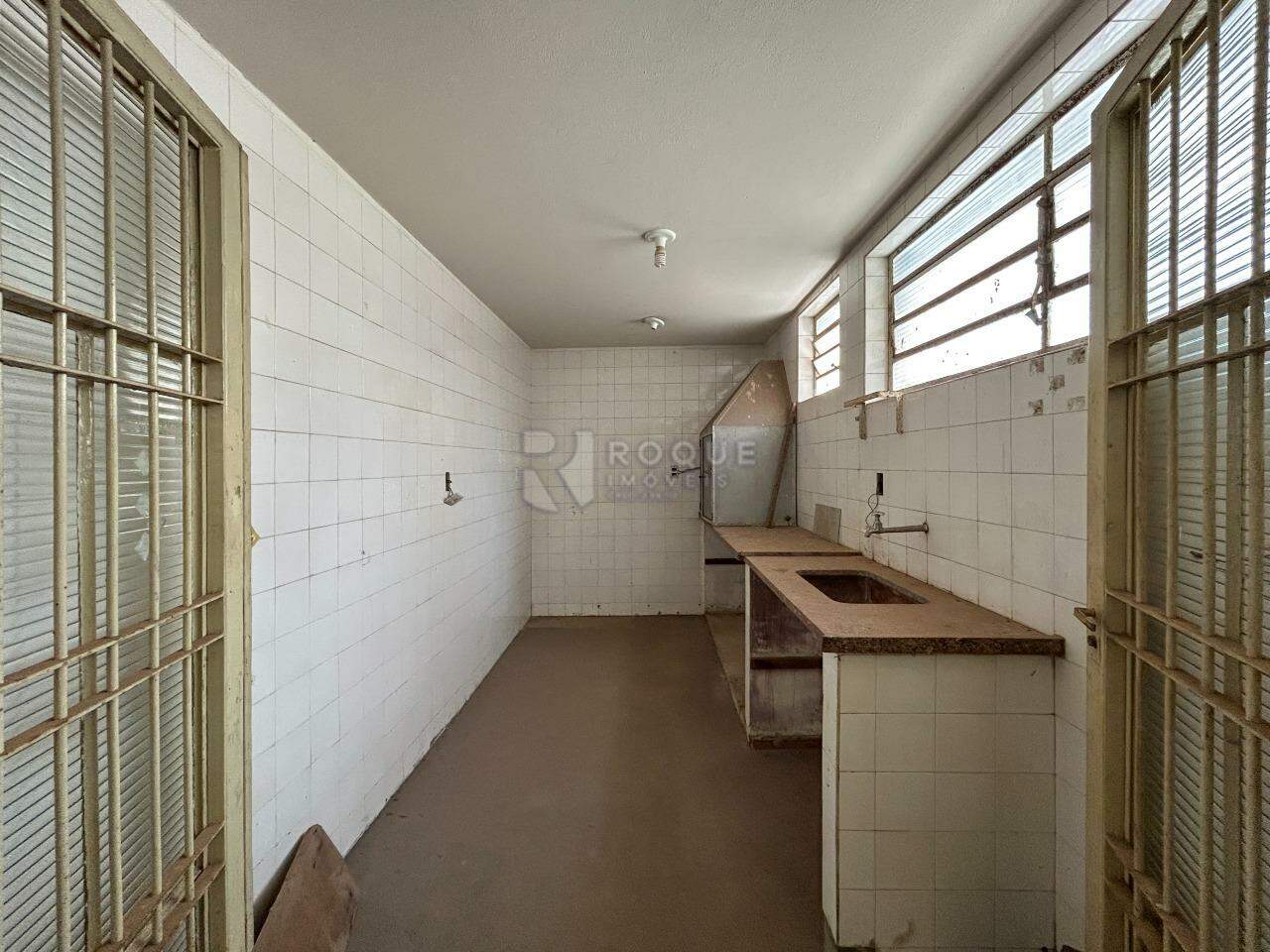 Barracão/Galpão para aluguel no bairro Vila Cidade Jardim: Copa 