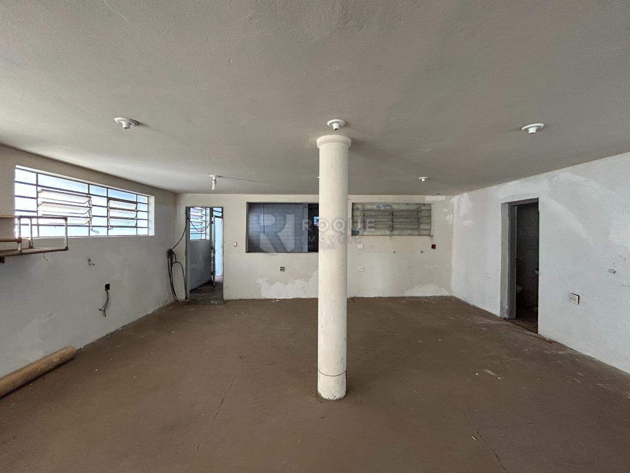 Barracão/Galpão para aluguel no bairro Vila Cidade Jardim: Salão subsolo
