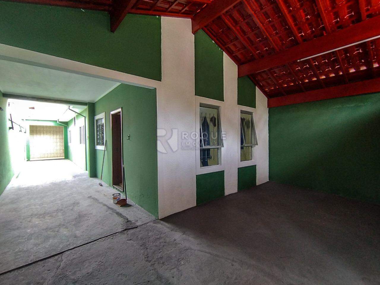 Casa Residencial para aluguel no bairro Jardim Residencial Dona Santina Paroli Peccinini: Garagem 
