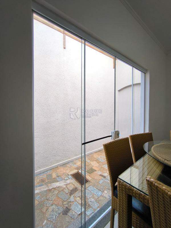 Casa Residencial à venda no bairro Jardim Santo André: JARDIM DE INVERNO