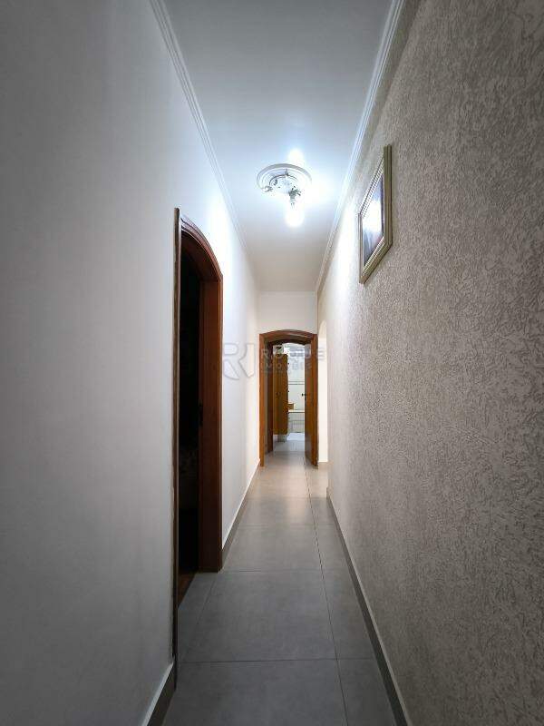 Casa Residencial à venda no bairro Jardim Santo André: CORREDOR INTERNO