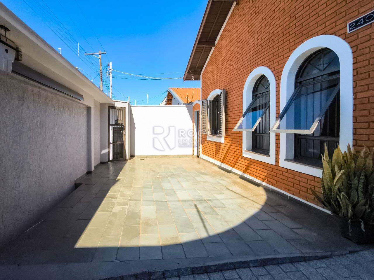 Casa Residencial à venda no bairro Jardim Santo André: QUINTAL