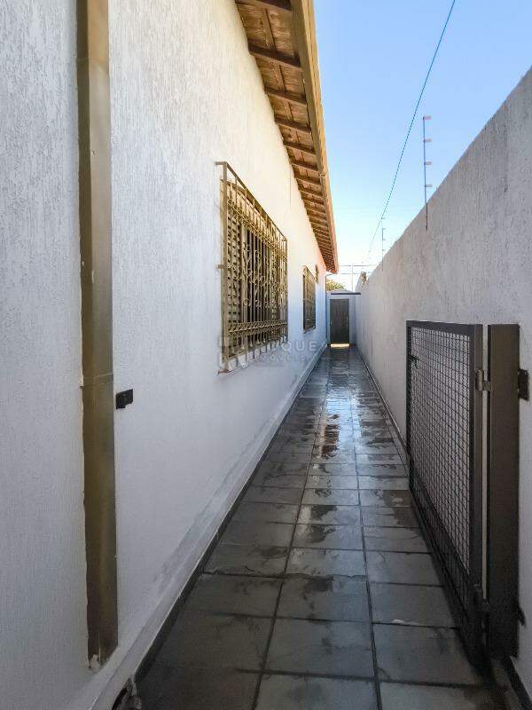 Casa Residencial à venda no bairro Jardim Santo André: LATERAL EXTERNA
