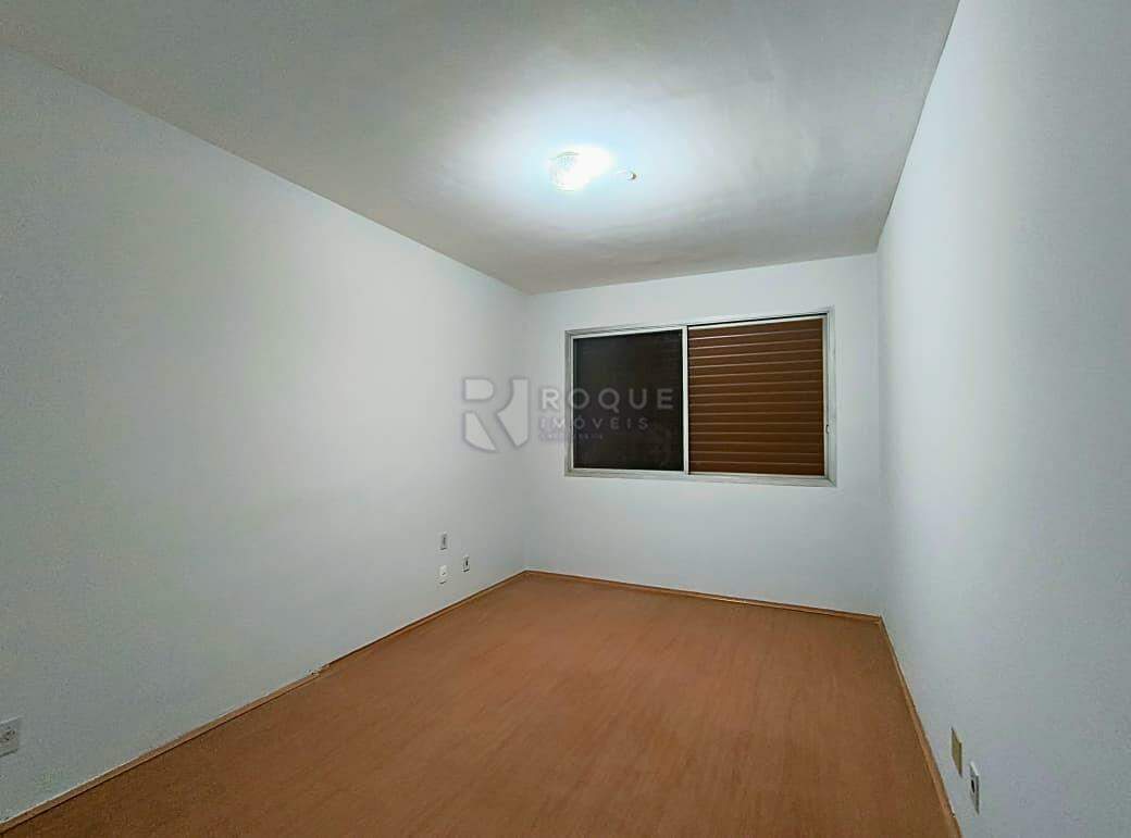 Apartamento para aluguel no bairro Centro: Dormitório 03 suíte