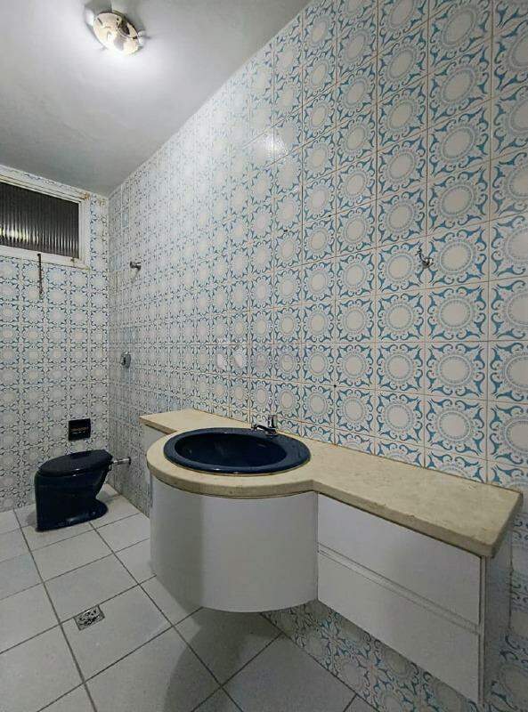 Apartamento para aluguel no bairro Centro: Lavabo 