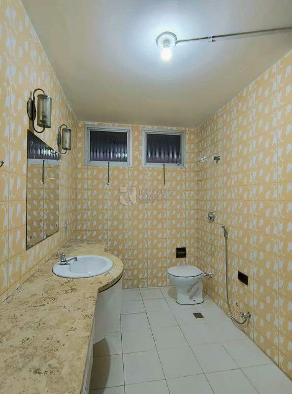 Apartamento para aluguel no bairro Centro: Wc social 
