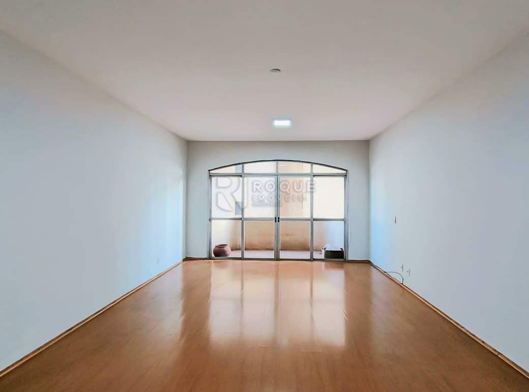 Apartamento para aluguel no bairro Centro: Sala