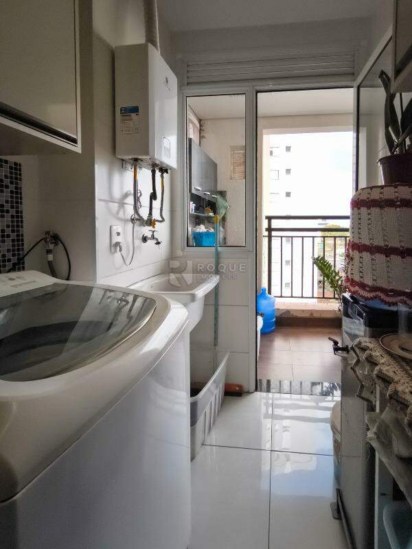 Apartamento à venda no bairro Chácara Boa Vista da Graminha: LAVANDERIA