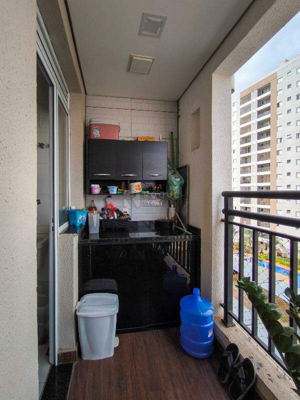 Apartamento à venda no bairro Chácara Boa Vista da Graminha: SACADA GOURMET