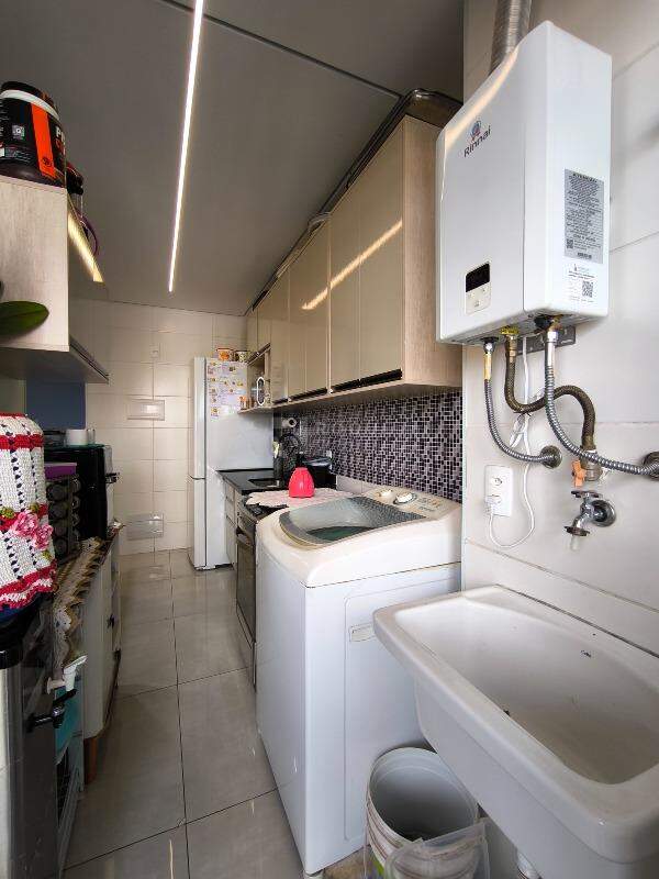 Apartamento à venda no bairro Chácara Boa Vista da Graminha: LAVANDERIA