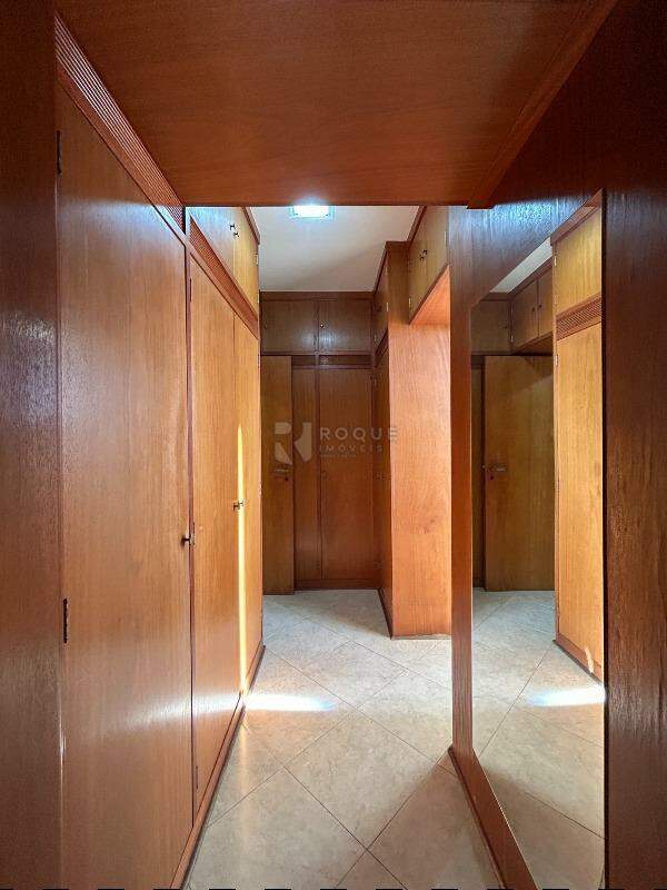 Apartamento à venda no bairro Centro: Closet