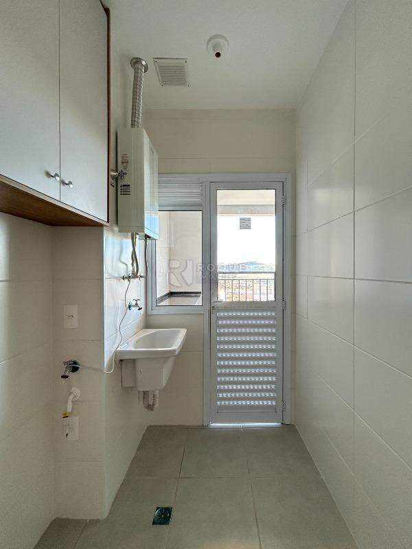 Apartamento para aluguel no bairro Jardim Santa Adélia: Área de serviço