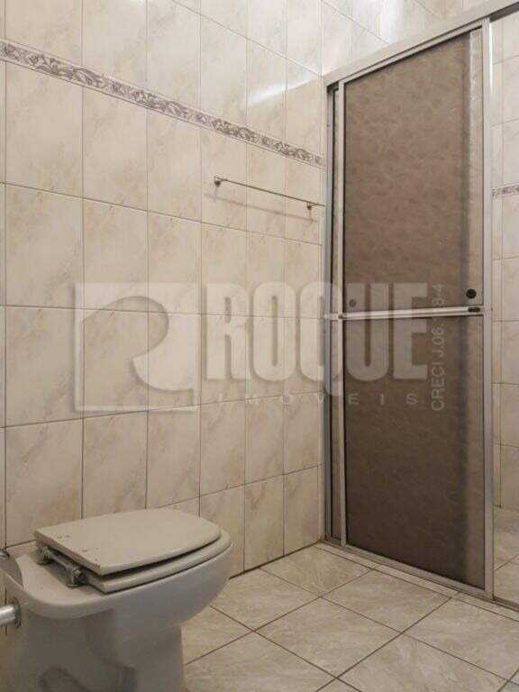 Casa Residencial à venda no bairro Jardim Residencial Recanto Alvorada: WC suíte 