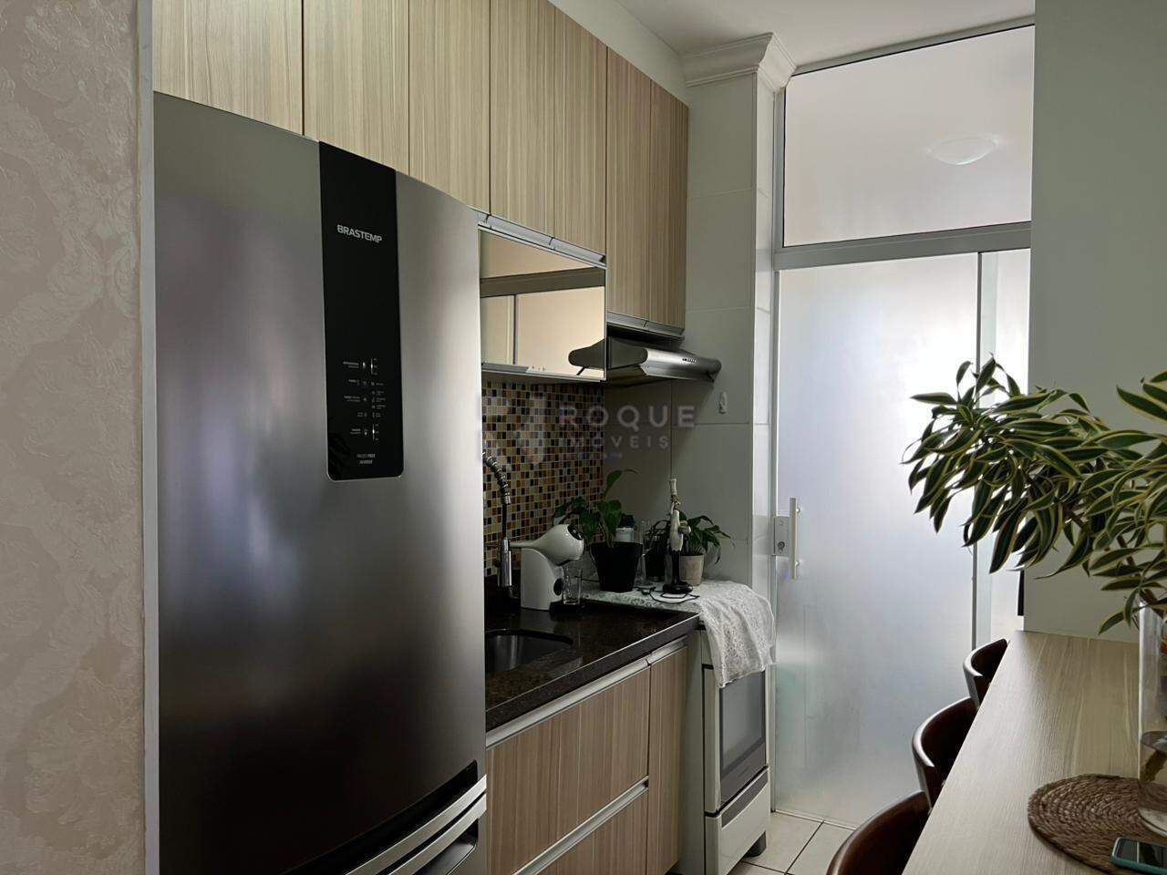 Apartamento à venda no bairro Vila Queiroz: 
