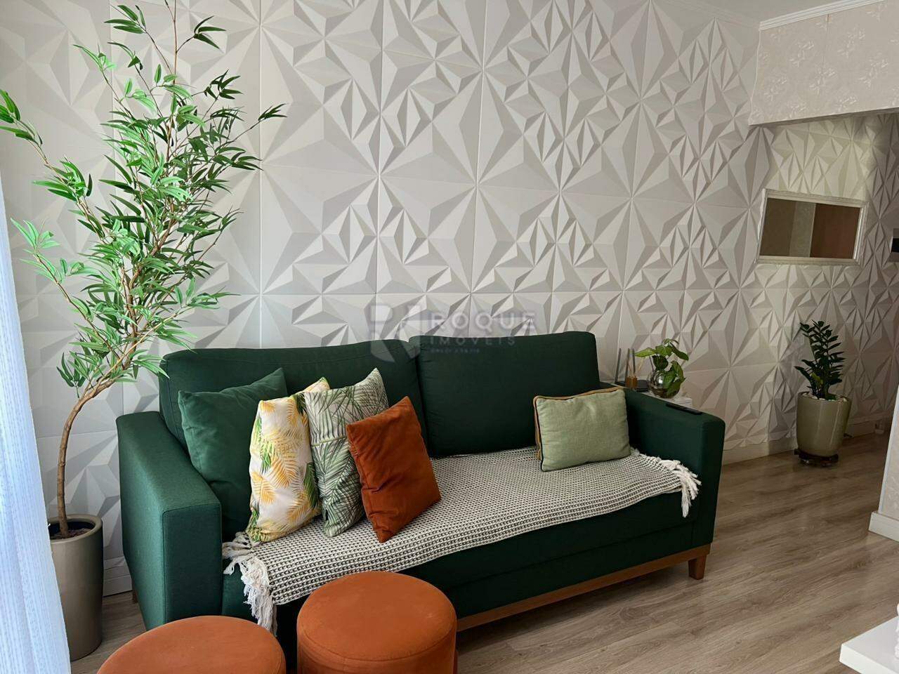 Apartamento à venda no bairro Vila Queiroz: 