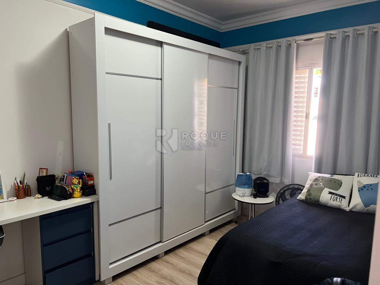 Apartamento à venda no bairro Vila Queiroz: 