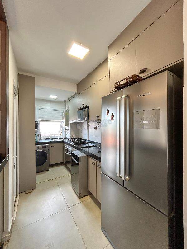 Apartamento à venda no bairro Jardim Santo André: Cozinha