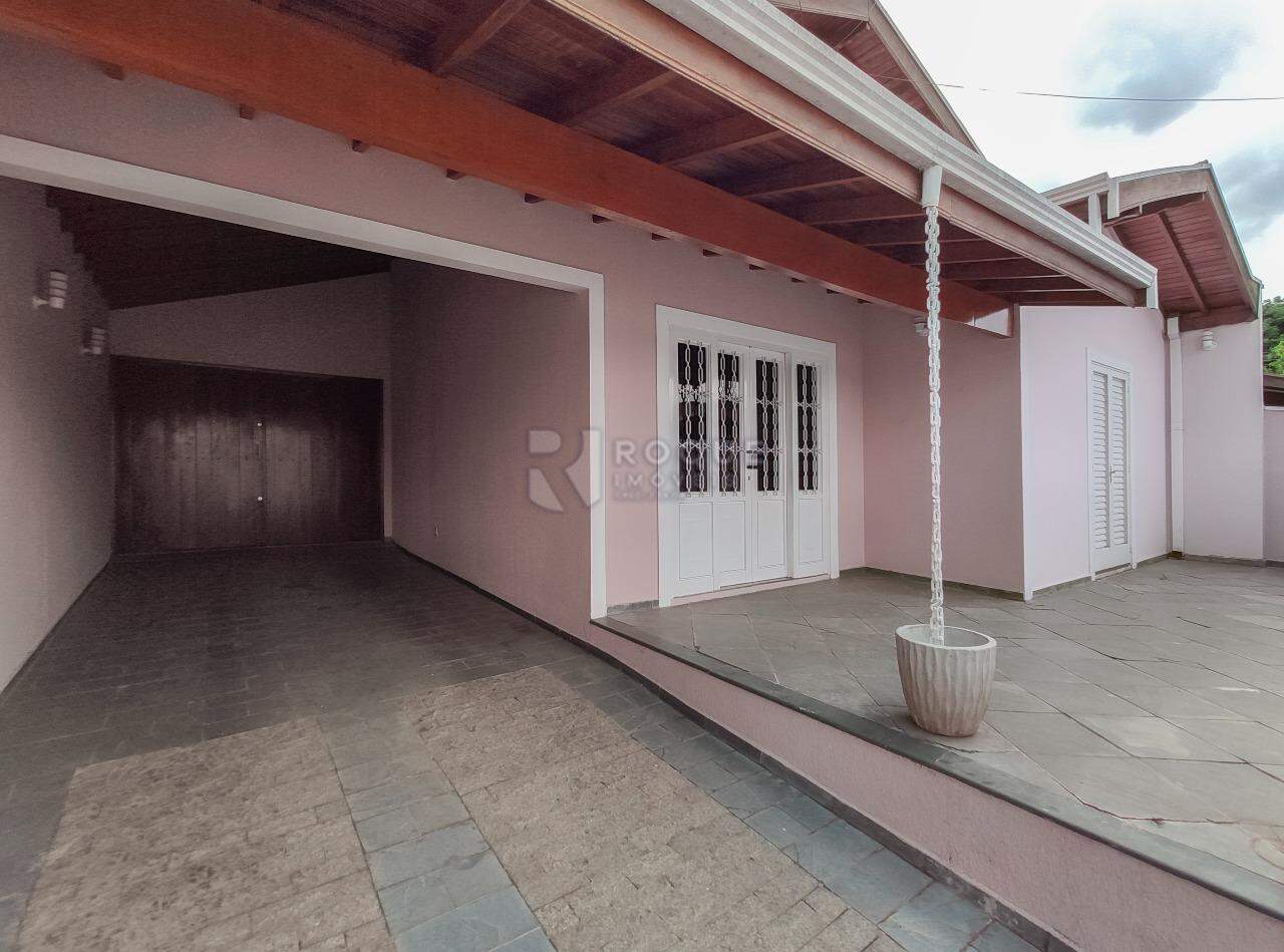Casa Residencial à venda no bairro Jardim do Lago: Frente 