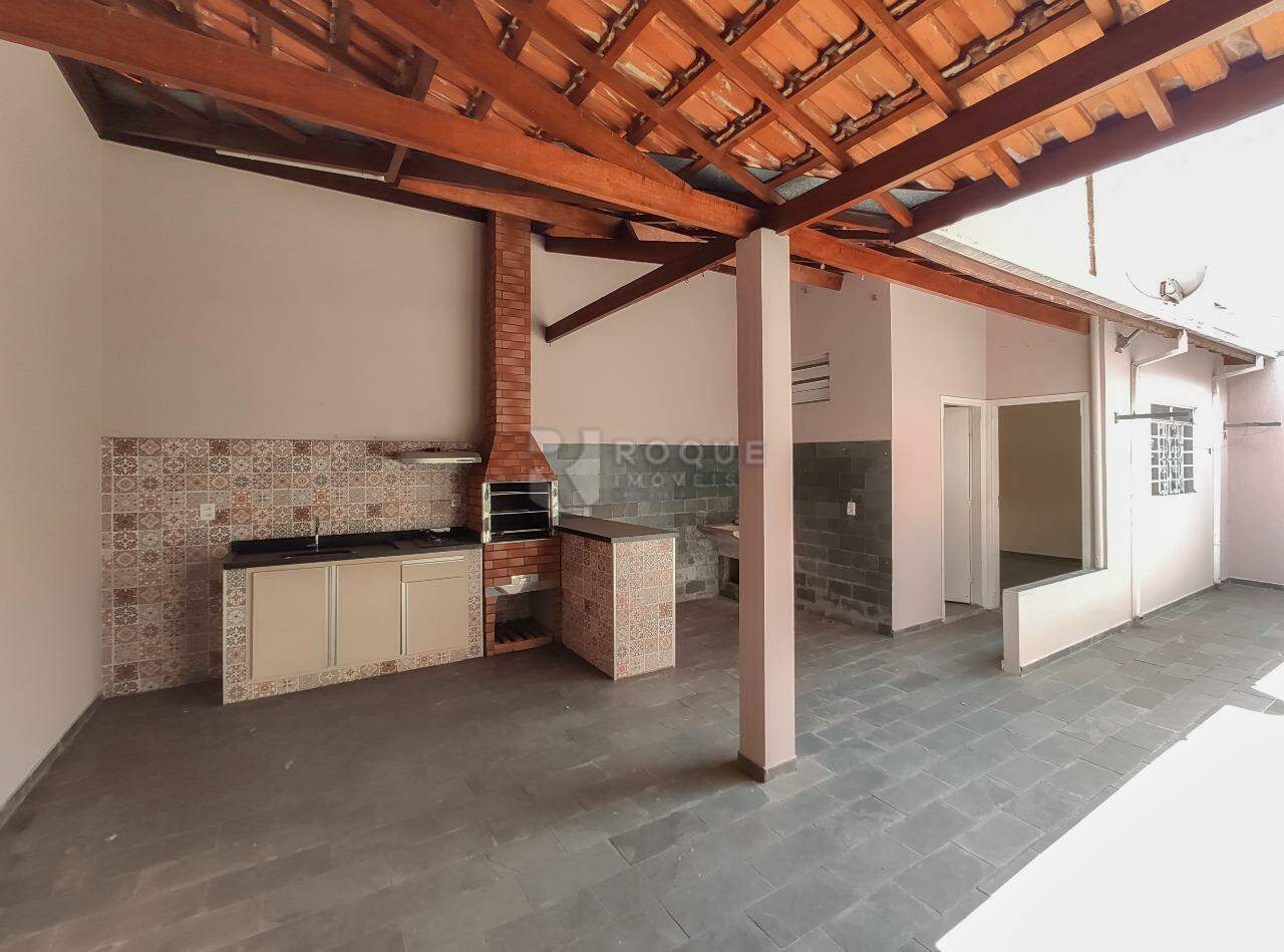 Casa Residencial à venda no bairro Jardim do Lago: Rancho fundo / Churrasqueira 