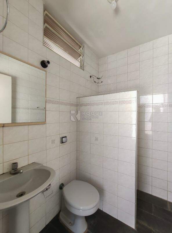 Casa Residencial à venda no bairro Jardim do Lago: WC fundo 