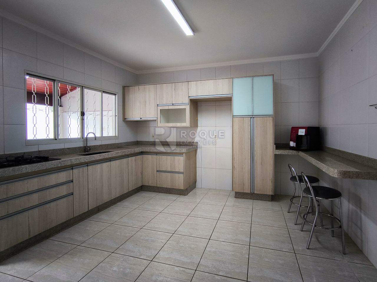 Casa Comercial para aluguel no bairro Centro: COZINHA
