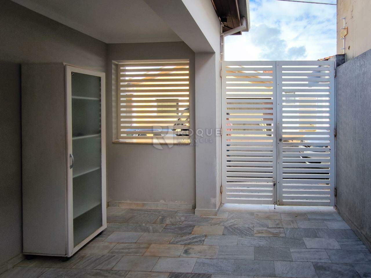 Casa Comercial para aluguel no bairro Centro: ENTRADA