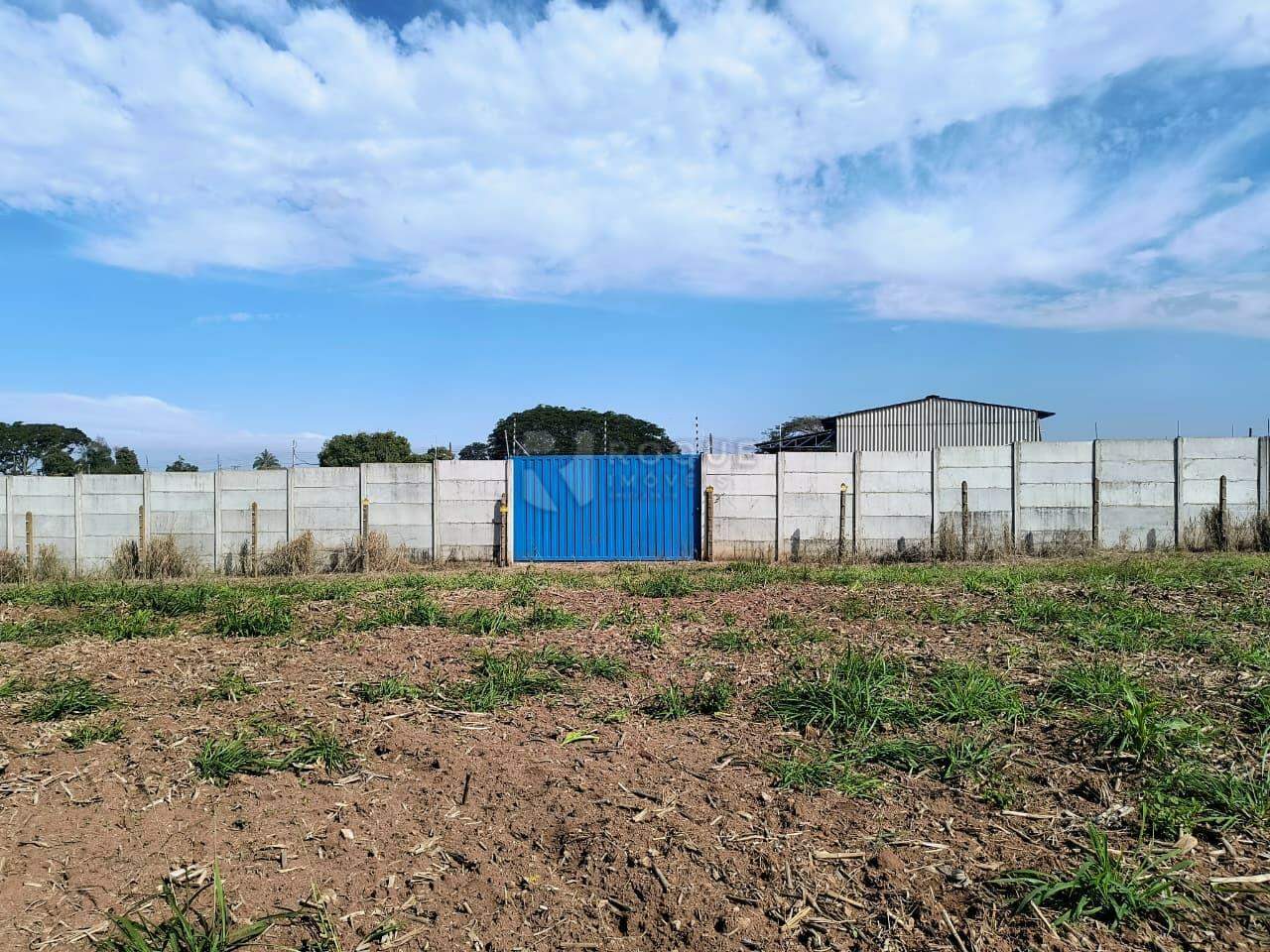 Barracão/Galpão para aluguel no bairro Cha Granja Planalto Rural: Fachada