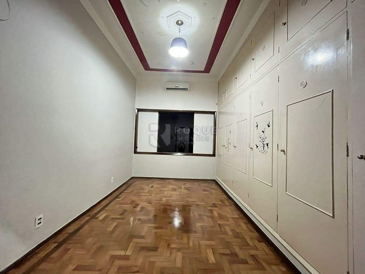 Casa Residencial para aluguel no bairro Centro: Dormitório 01