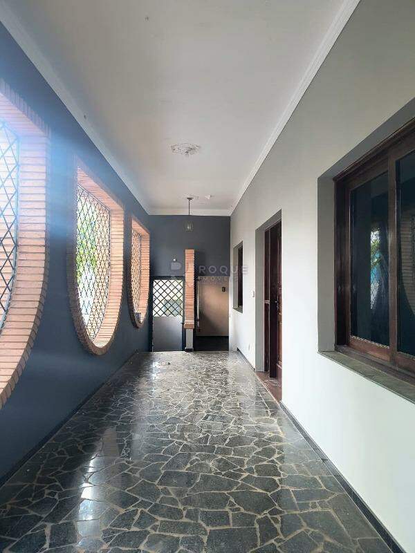 Casa Residencial para aluguel no bairro Centro: Hall de entrada
