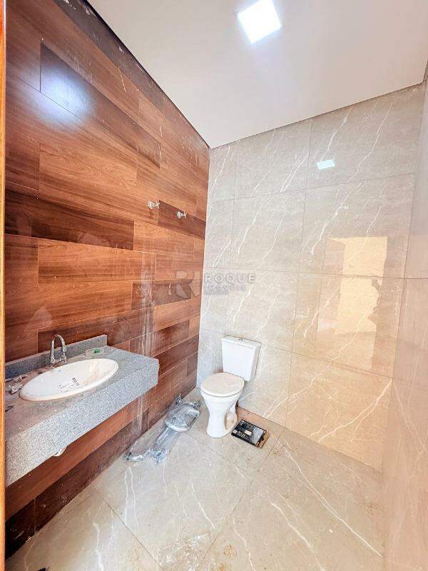Salão para aluguel no bairro Jardim Residencial Dona Santina Paroli Peccinini: Wc 